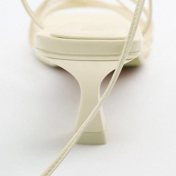 HEELED STRAPPY LEATHER SANDALS - Picture 3 of 7